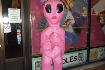 alien rosa